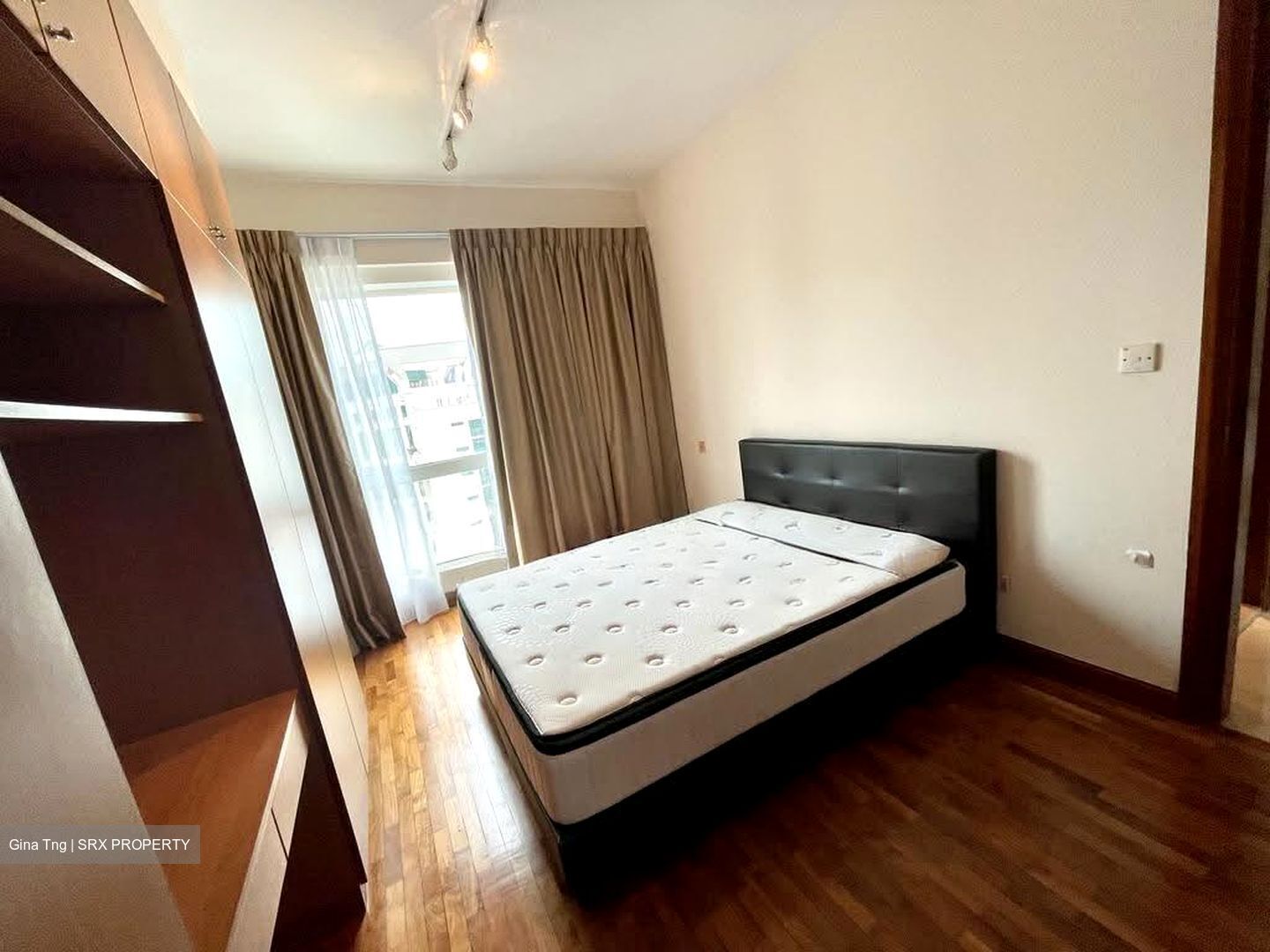 Burlington Square (D7), Apartment #628897611